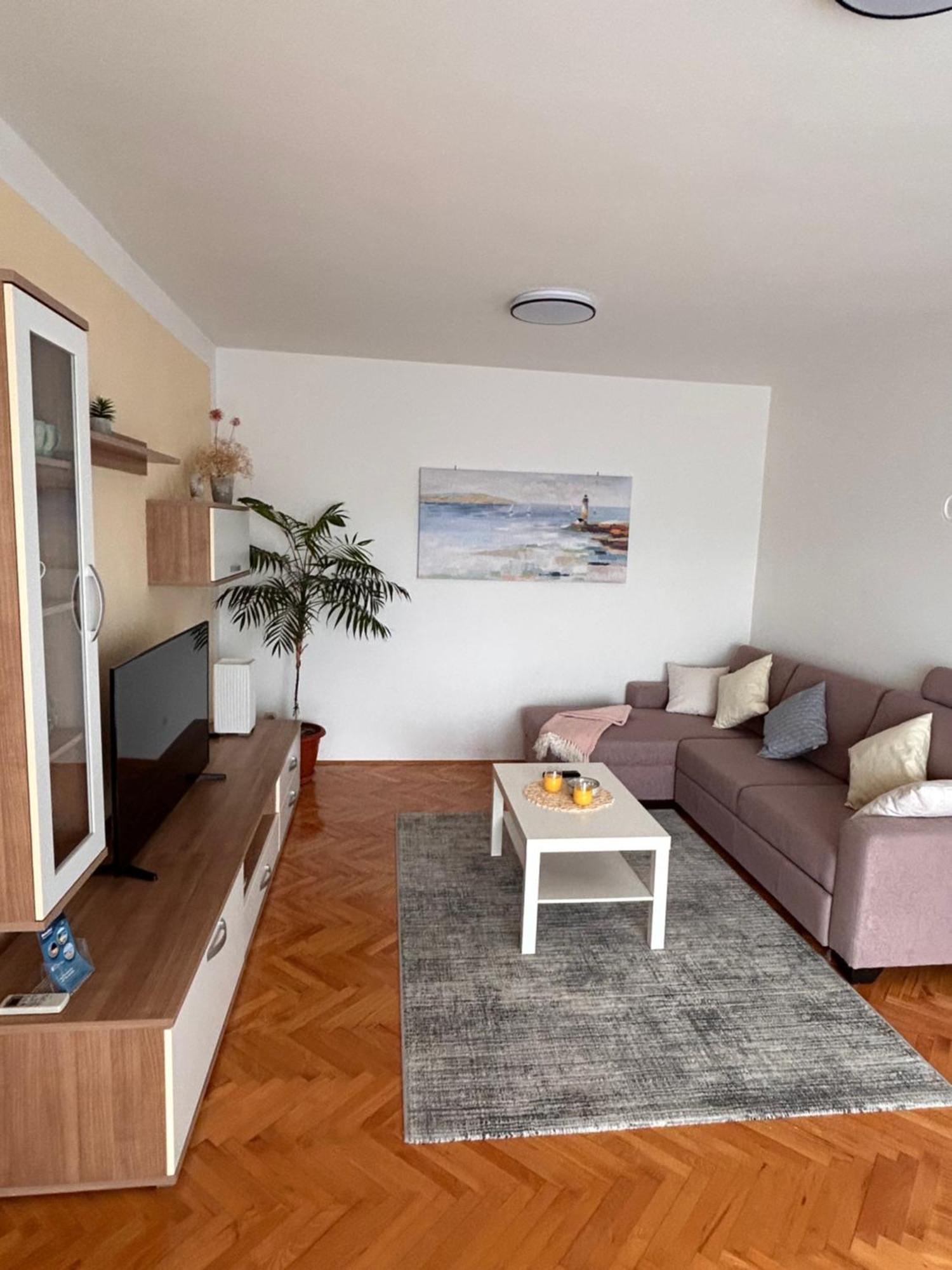 Apartments Marina 스베티필립아이자코브 외부 사진