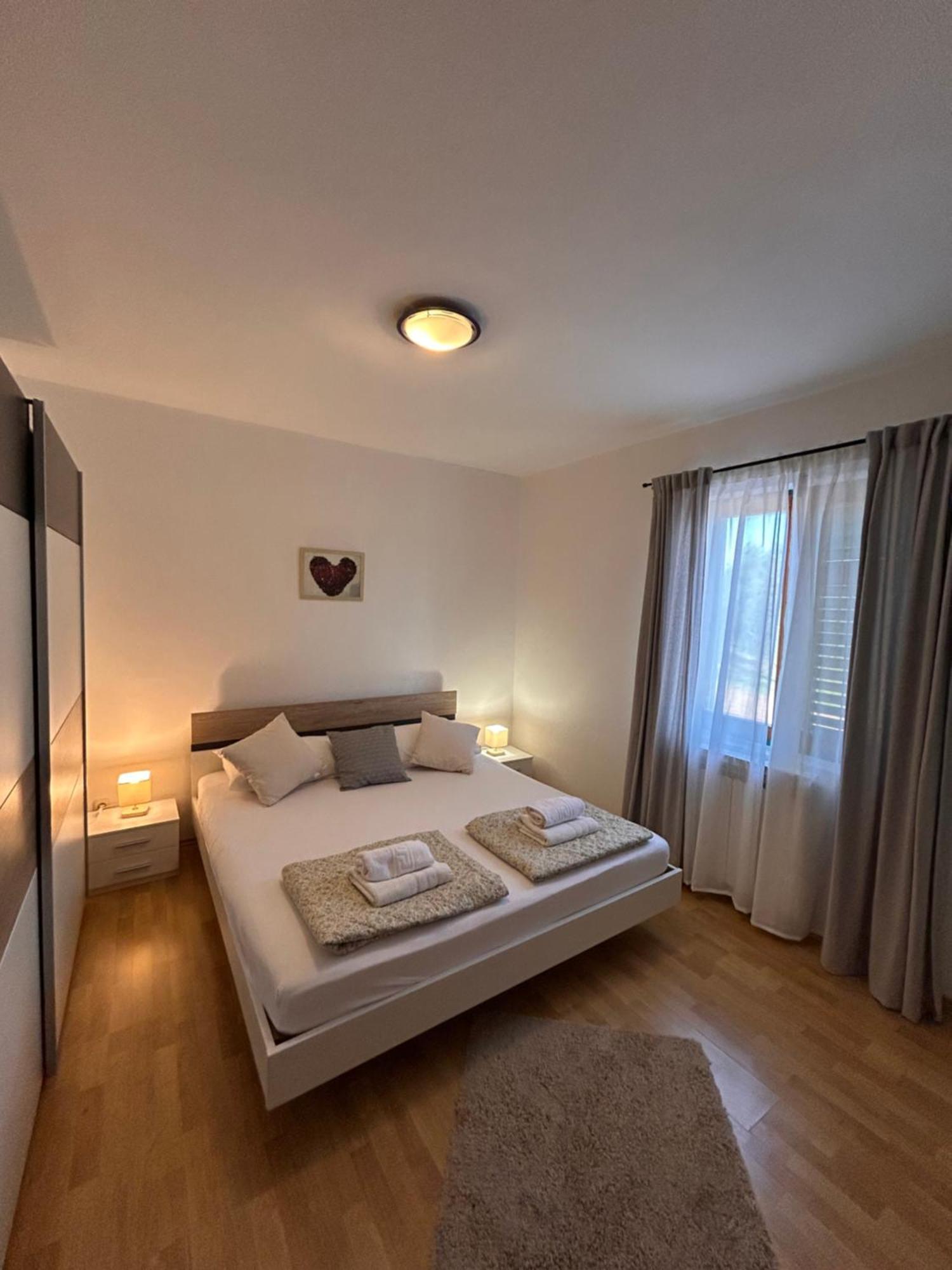 Apartments Marina 스베티필립아이자코브 외부 사진